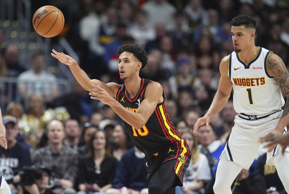 记者指出 记者指出