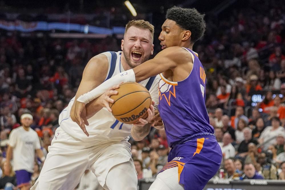 联赛中屡屡 联赛中屡屡