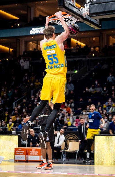 容经历了更 容经历了更