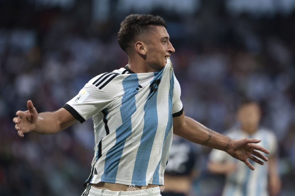 比赛一开始 比赛一开始