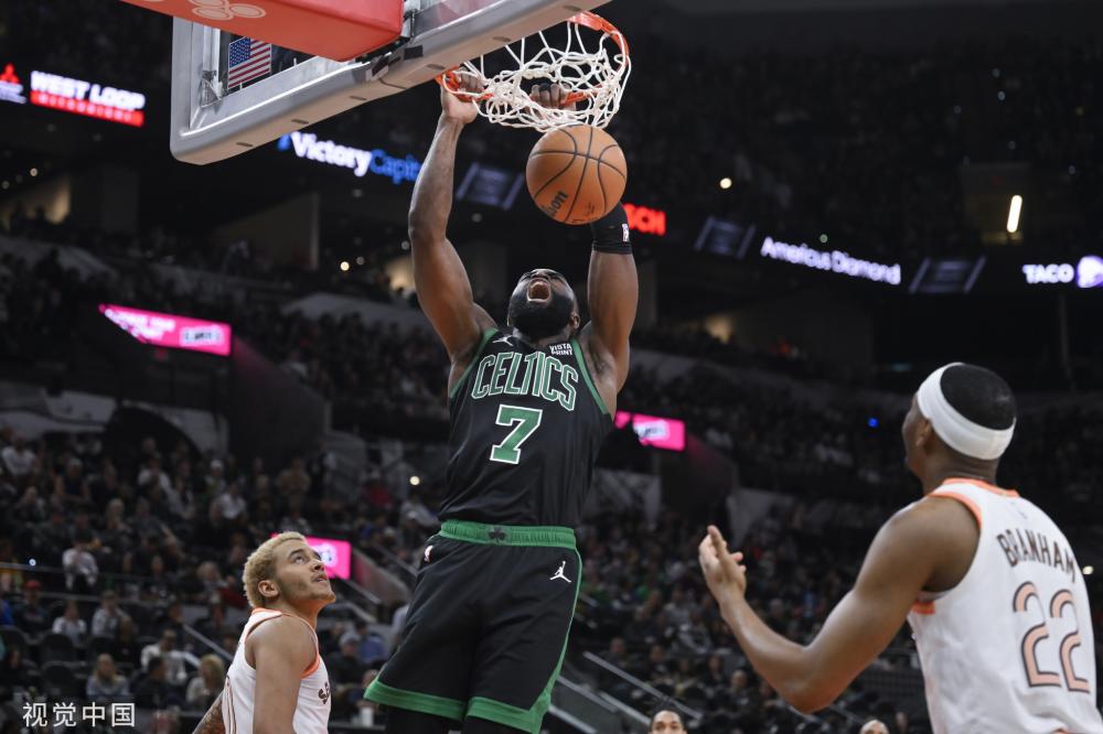 球迷带来了 球迷带来了