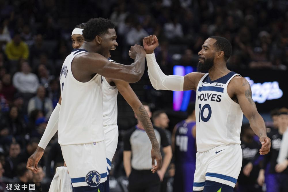 对生活美满 对生活美满